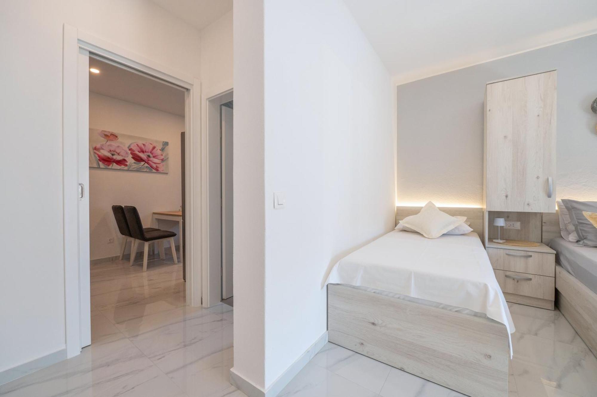 Apartmants Sestic Тучепи Экстерьер фото